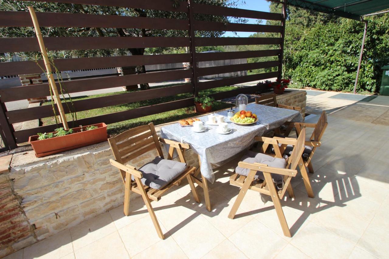 Apartment Luigi Poreč Dış mekan fotoğraf
