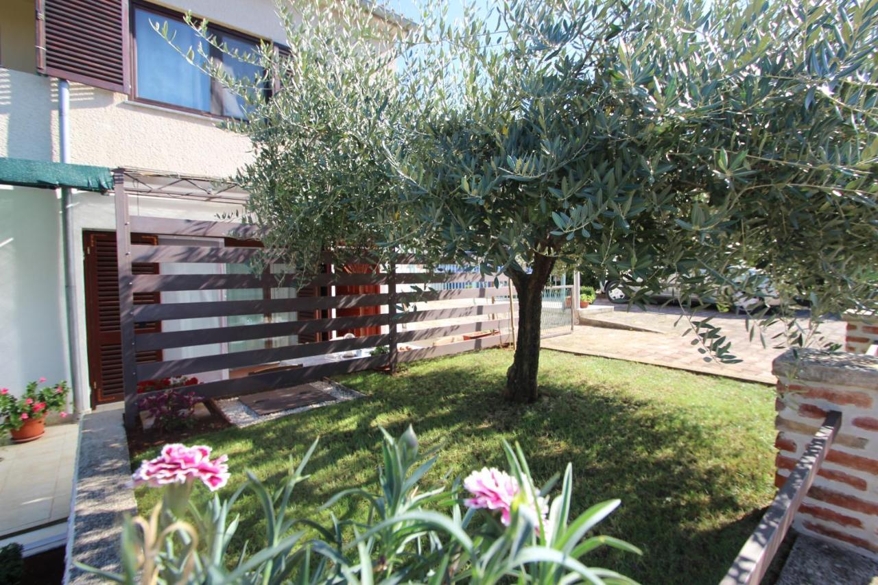 Apartment Luigi Poreč Dış mekan fotoğraf