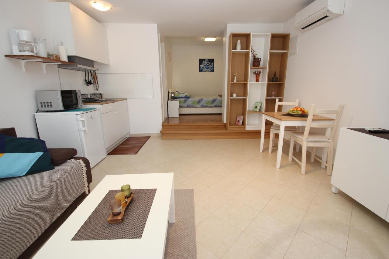 Apartment Luigi Poreč Dış mekan fotoğraf